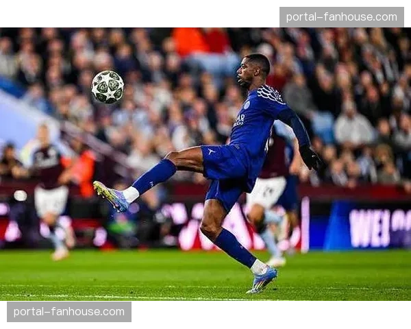 巴黎圣日耳曼3-0完胜尼斯，登贝莱两传一射主导比赛